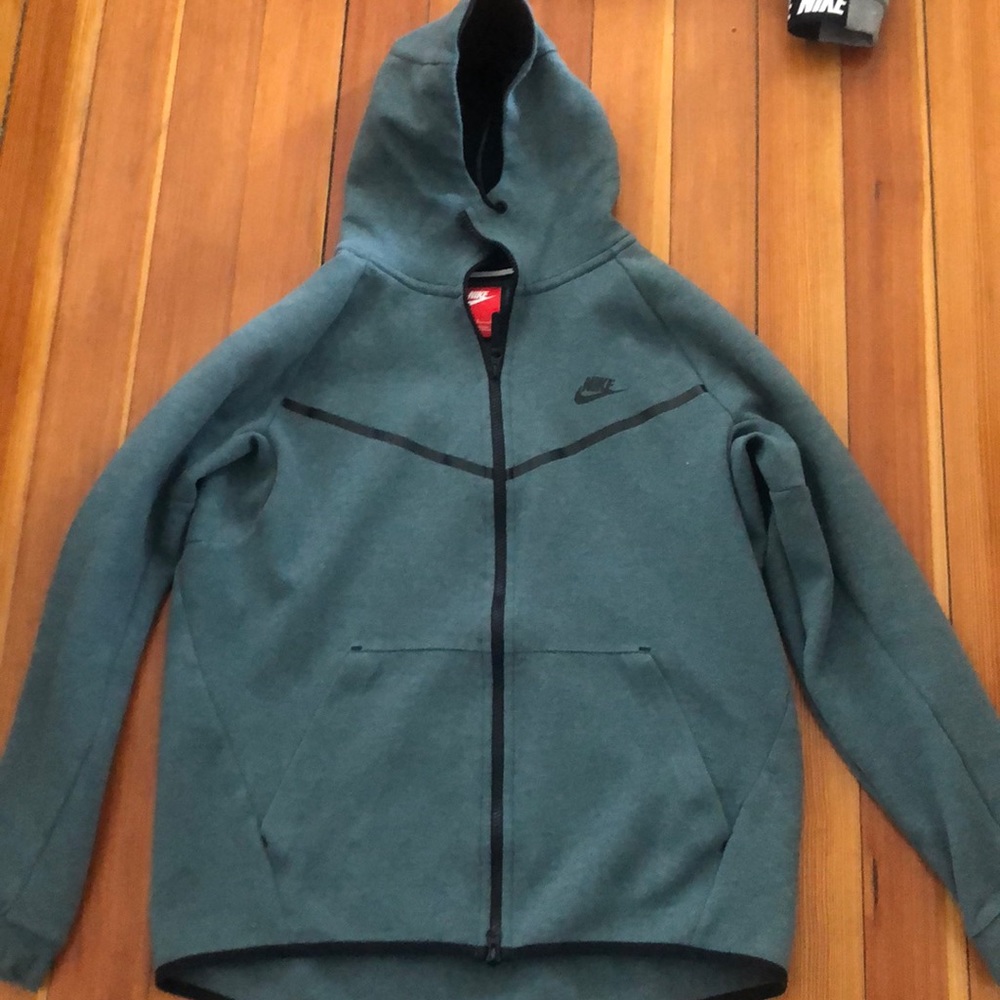Nike zip up hoodie